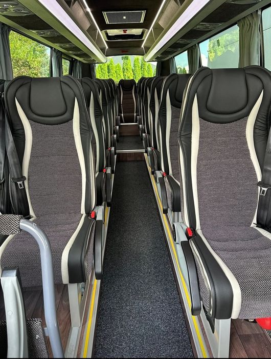Wynajem autokarów busów 8 - 17 - 30 pasażerów bus samochód osobowy War