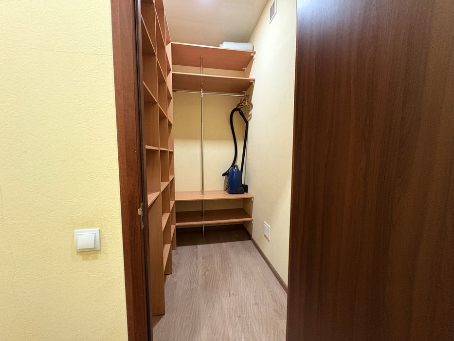 Продаж 2к кв закритий двір, Дмитрівська Полтавський Шлях єВідновлення