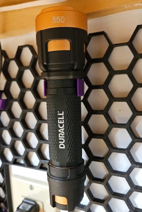 Suporte Lanterna Duracell Honeycomb