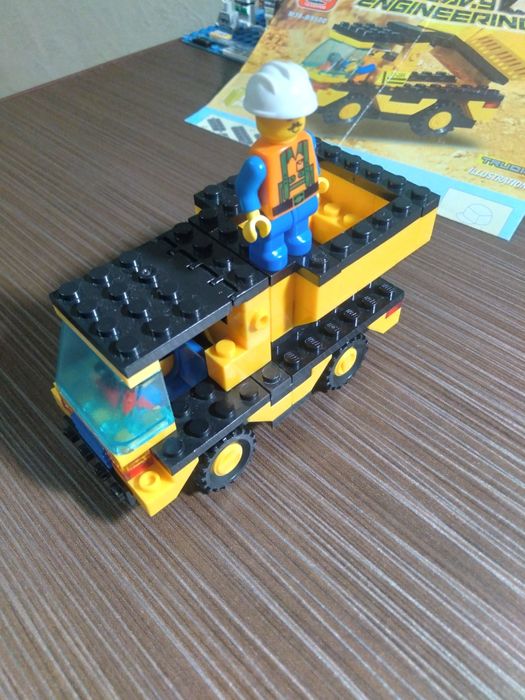 Лего Hero Factory, іграшкова машинка ...