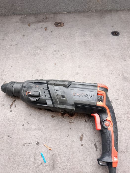 Перфоратор Дніпром RH-100