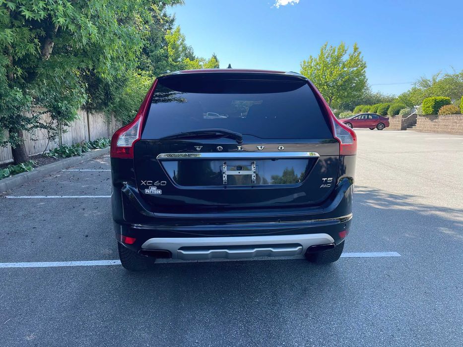 Volvo XC60      2015