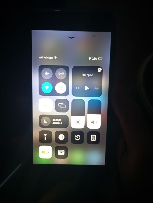 Продам айфон 7+ читайте описания