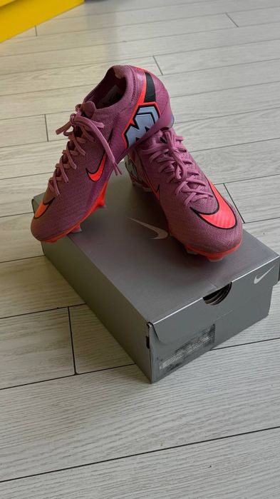 продам бутси сороконожки копочки nike mercurial us6 38.5 24 cm
