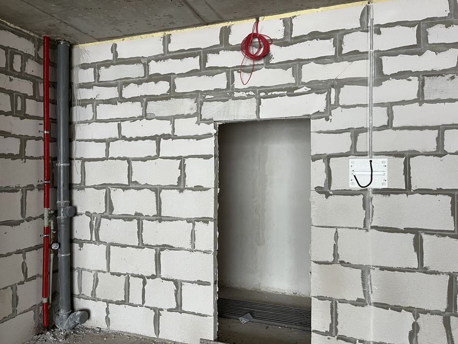 Продам комерційне приміщення під офіс в новому БЦ “Бізнес-Сіті”