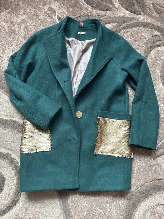 Пальто 158 розмір на дівчинку підлітка. Плащ. Пальто.