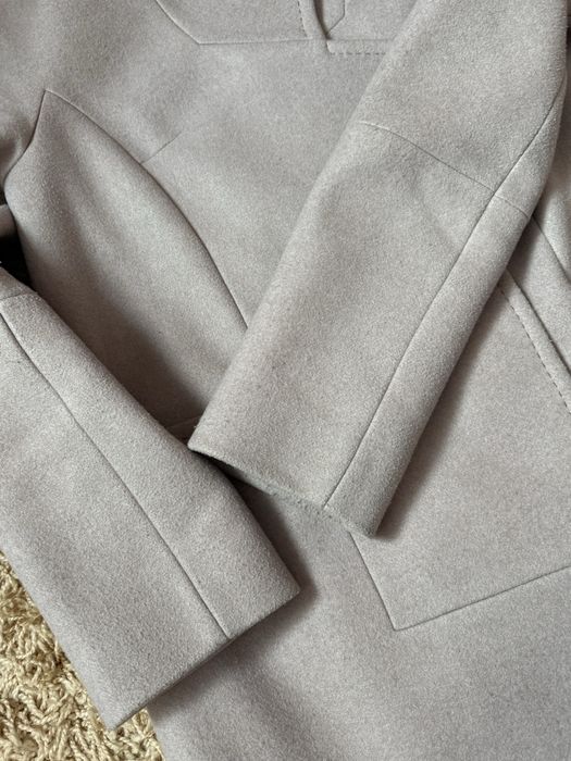 Пальто бежеве світле Victoria bloom