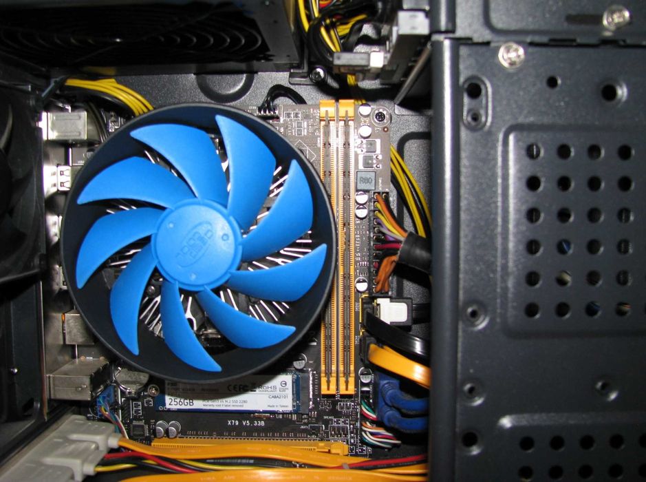 ПК компактный AeroCool Xeon 16 LCore 32Gb 256Gb 1.2Tb GTX 1060