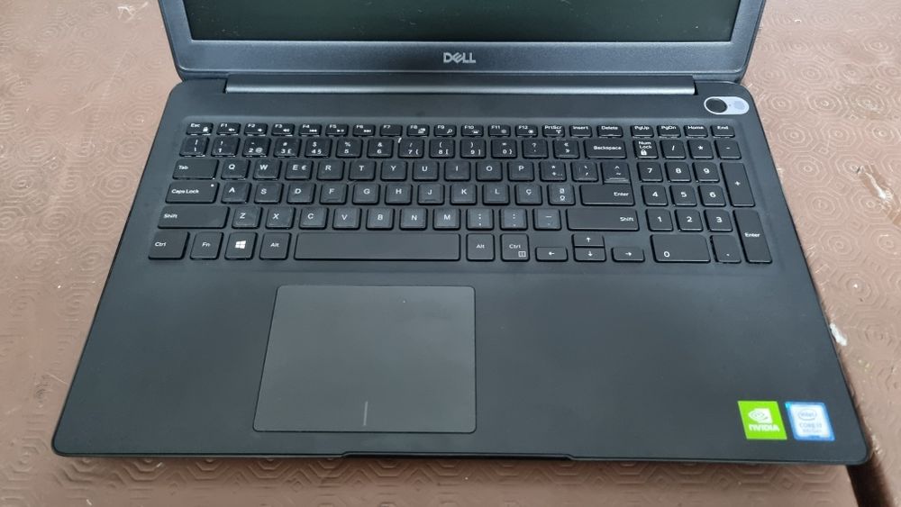 Portátil i7 8ª Gen • 16GB RAM • 512GB NVMe • Gráfica MX130