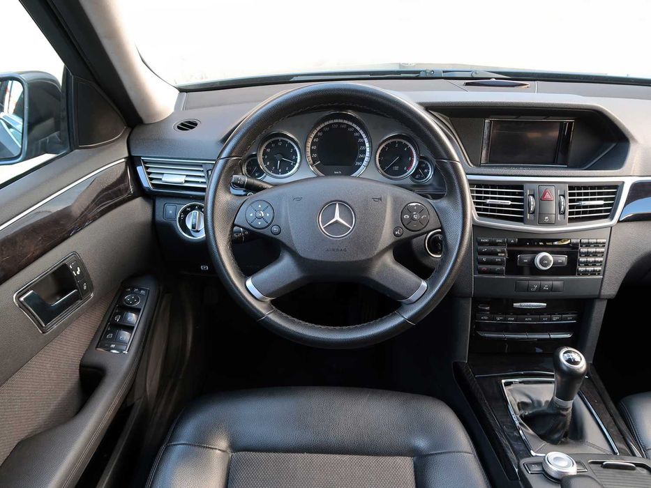 Mercedes Benz E SW 250 CDI Avantgarde, nacional, histórico completo, 2010