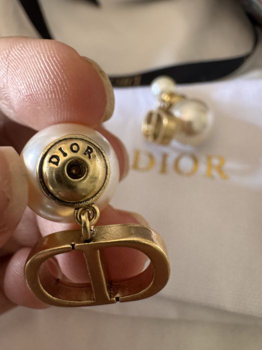 Brincos Dior Dourado Perolas