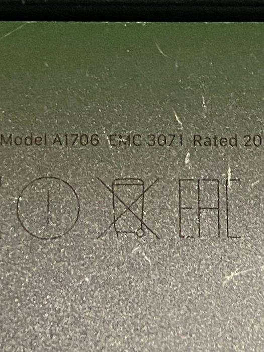 MacBook Pro A1706 uszkodzony