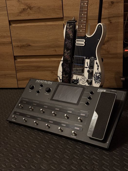 Headrush Pedalboard procesor gitarowy z ekranem dotykowym
