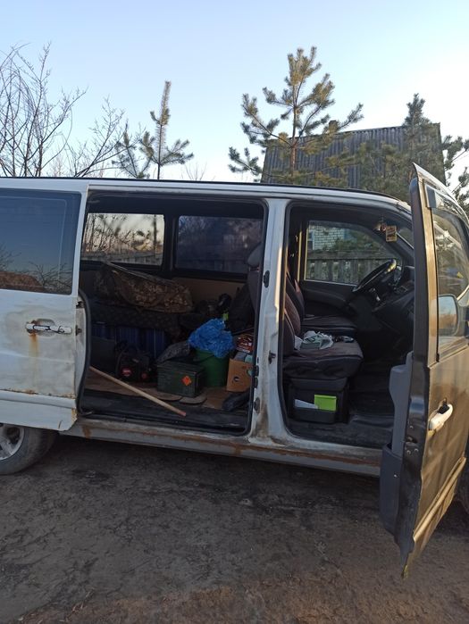 Мерседес віто 638