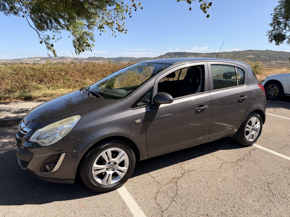 Opel Corsa 1.2 85cv | 2012 | 95.700 km foto 5