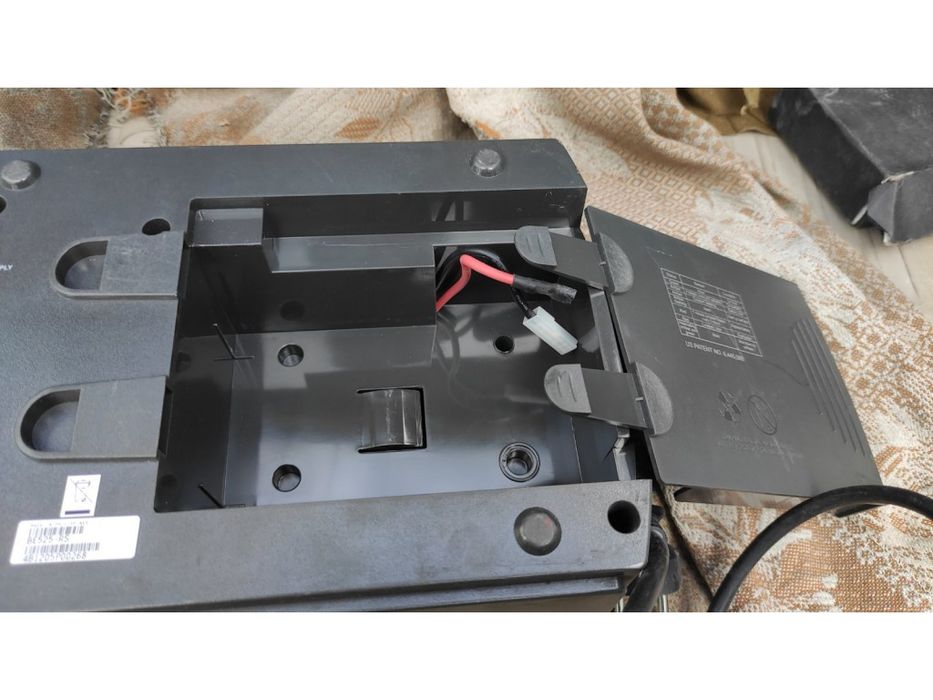 Бесперебойник ИБП UPS APC Back-UPS ES 525 (BE525-RS) синусоїда