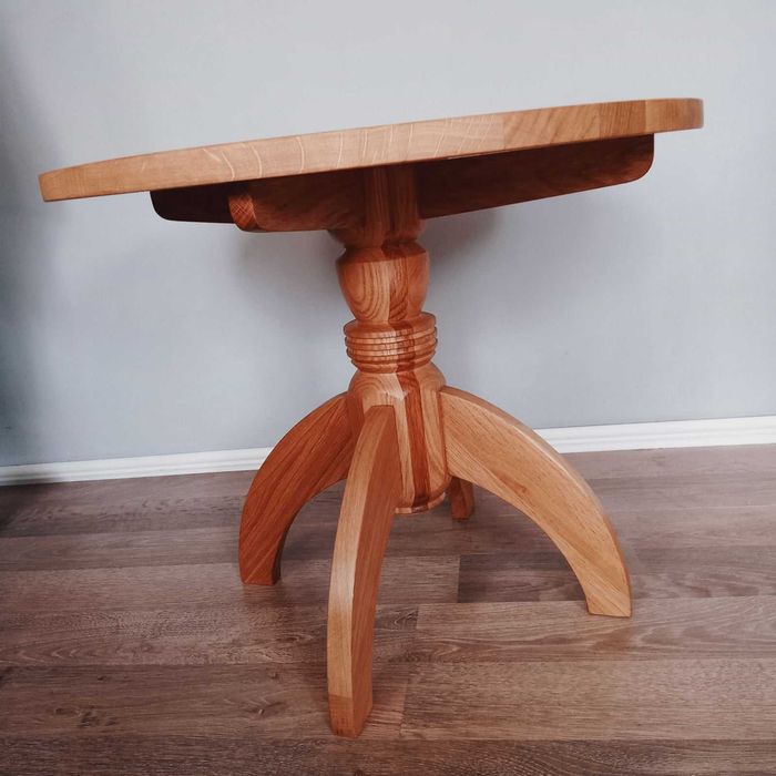 Кавовий стiл круглий. ДВ: 550×460мм.