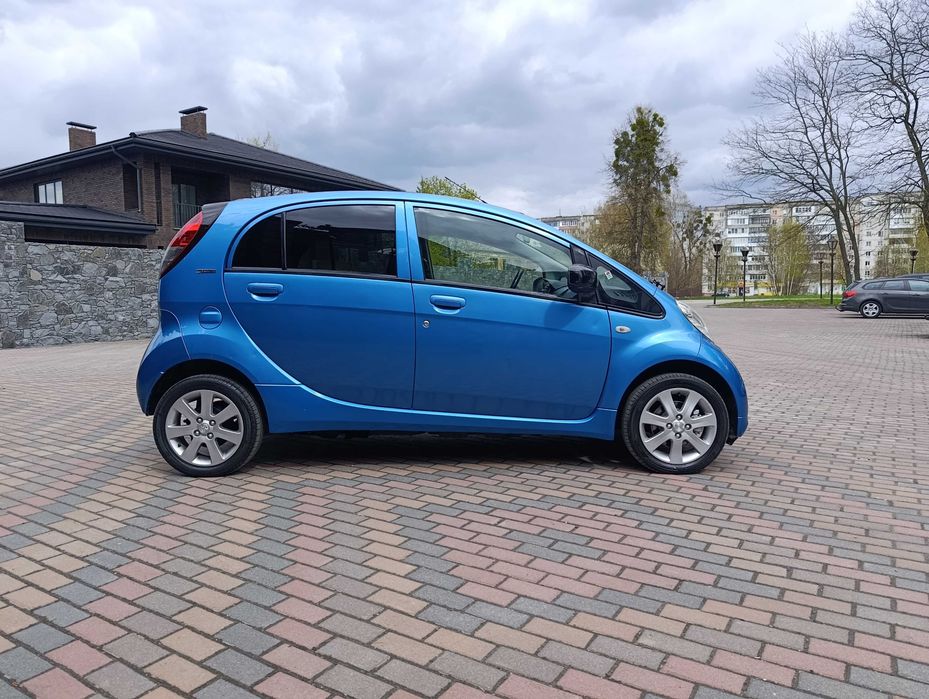 Peugeot iOn Електро 2012
