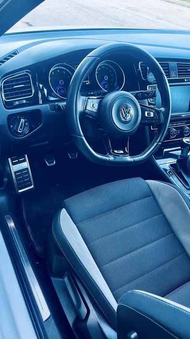 Volkswagen Golf R