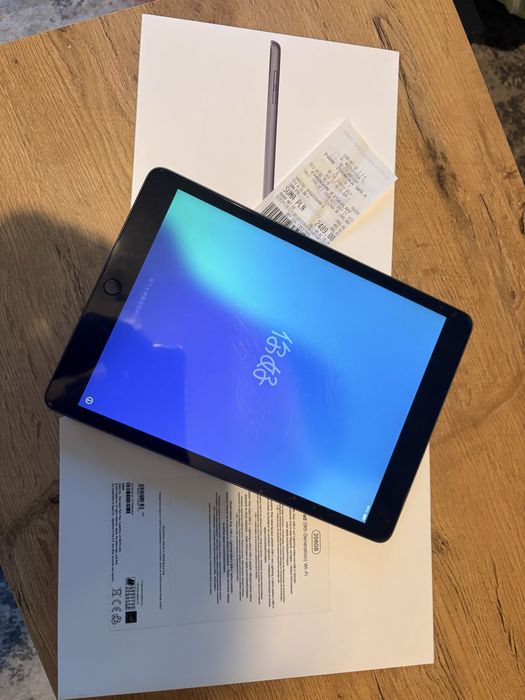 Sprzedam iPad 9 generacji 256 GB Wi-Fi – stan ok ok