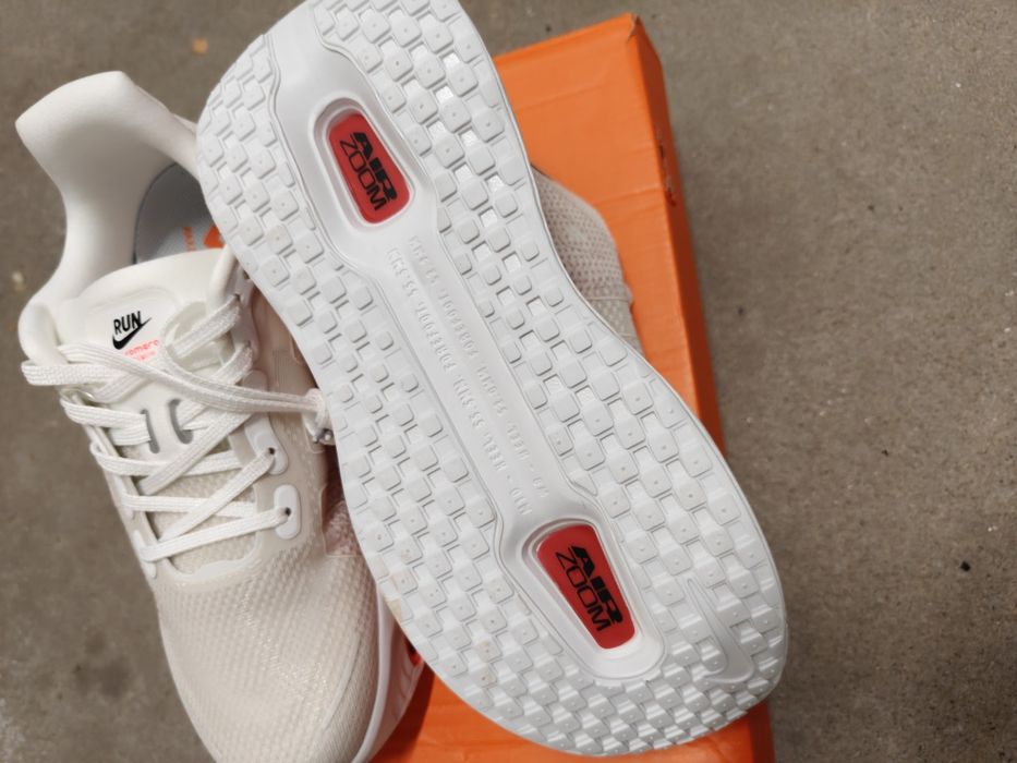 Nike Vomero Premium r.43 - nowe.