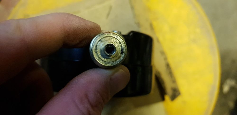 Продам манометр МТ 60 1.5, 2.0, 4.0а., МТП 100, на 16 и 60 атмосфер.