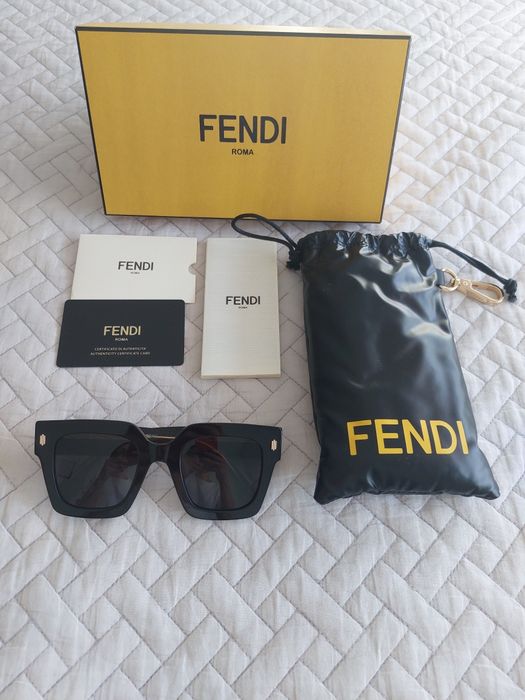 Okulary przeciwsłoneczne FENDI-nowe