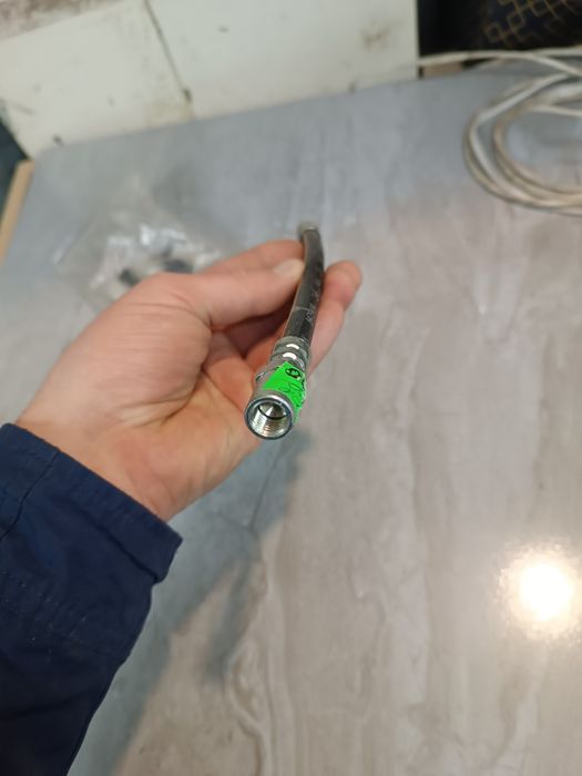 Тормозний патрубок