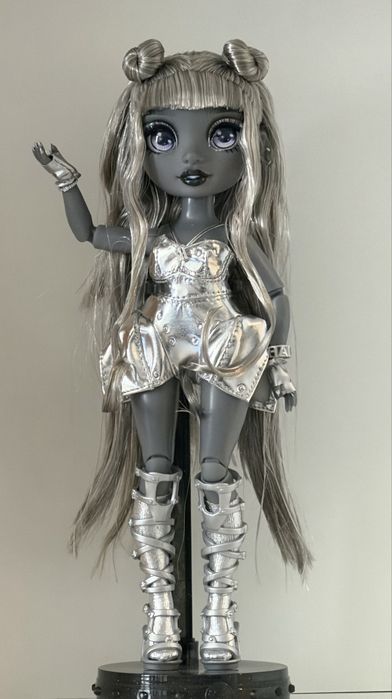 Лялька Рейнбоу хай Шедоу Хай Місяць Медісон Rainbow High Shadow Series 1 Luna Madison