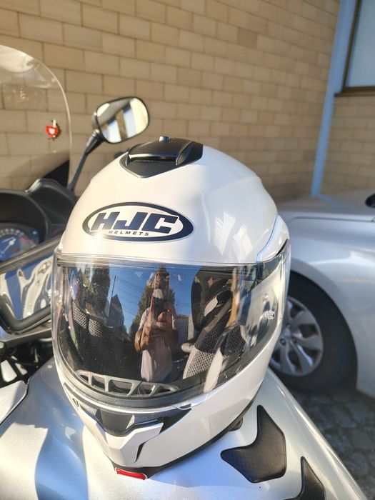 Capacete modular novo, marca HJC.