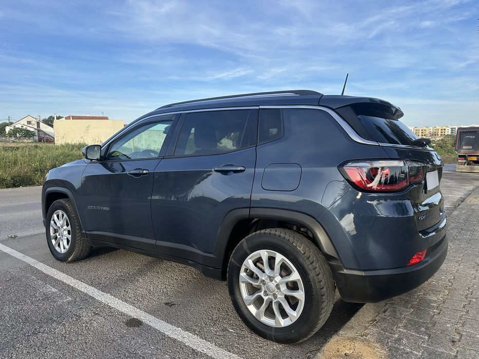 Jeep Compass 1.3 4XE Limited ( 38 mil kms )