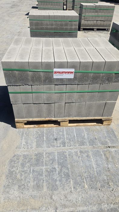 Bloczki betonowe fundamentowe B15