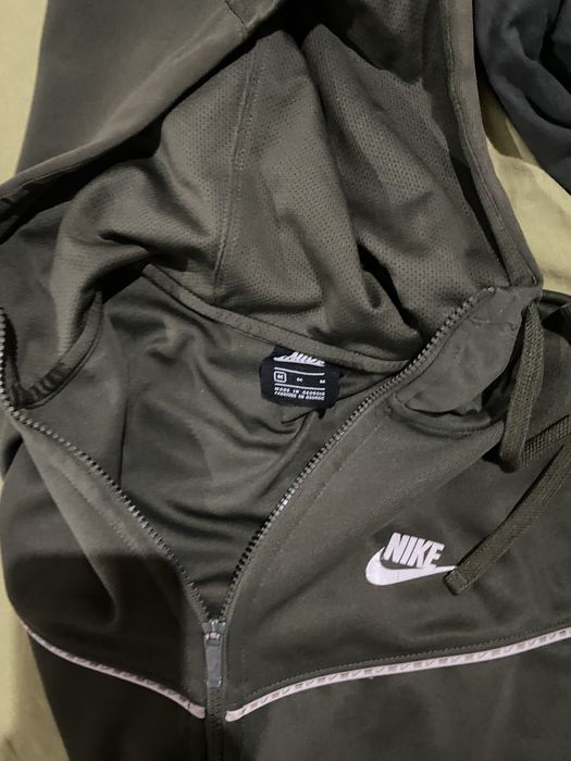 Sweat nike semi nova