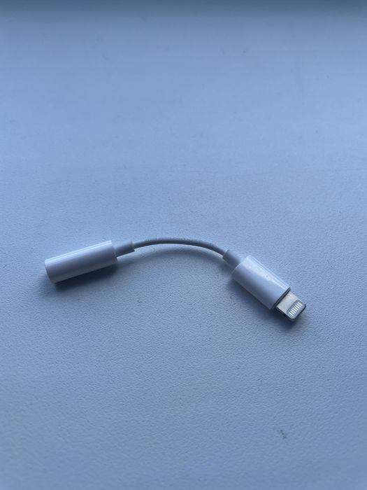 Переходник для наушников Apple Lightning to 3.5mm (оригинал)