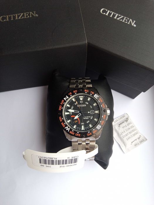 Японские 200м спортивные часы Citizen Eco-Drive AW7048-51E