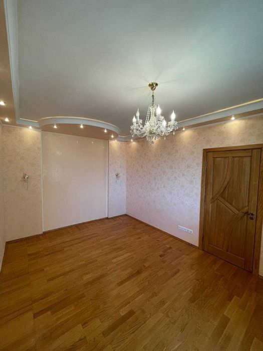 Дворівнева квартира в центрі міста! Можлива розстрочка!