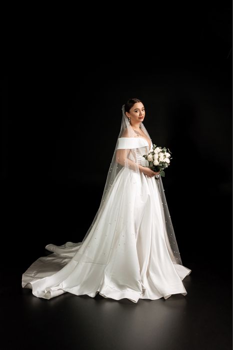 Нова весільна сукня