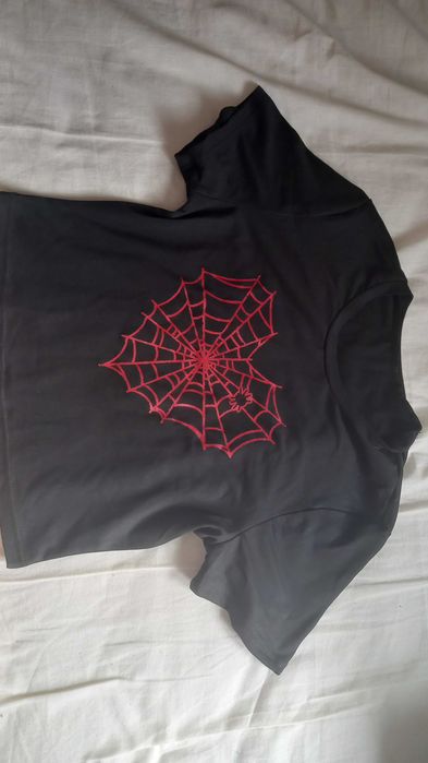 T-shirt curta aranha