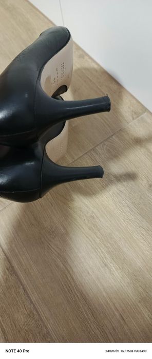 Czółenka damskie Hugo Boss 36