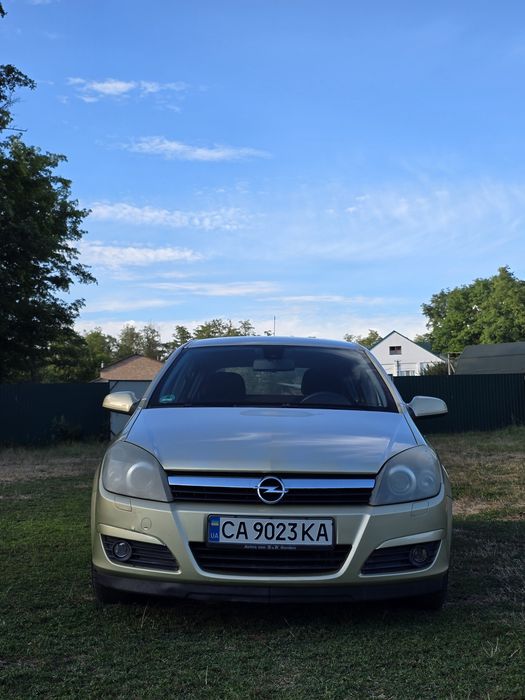 Opel Astra H 2004