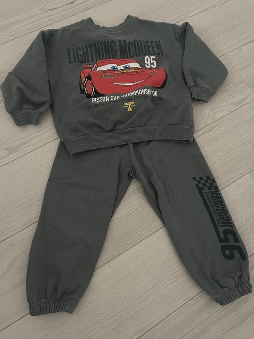 Костюм zara 110см