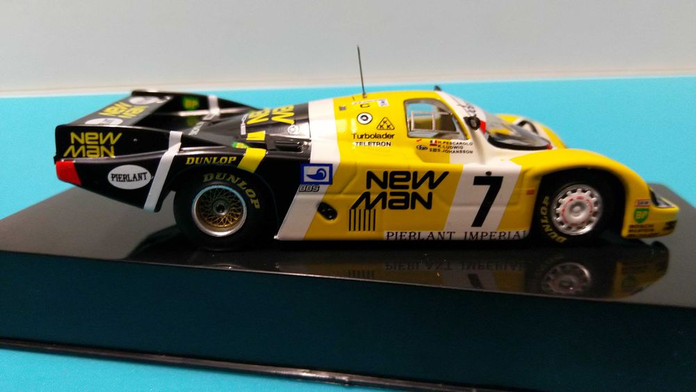 Porsche 956B #7: Vencedor 24H Le Mans 1984 - Miniatura IXO Models 1/43
