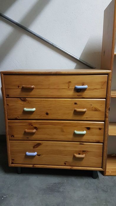 Cómoda para criança