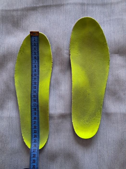 Кросівки Asics 40 р. 600 грн.