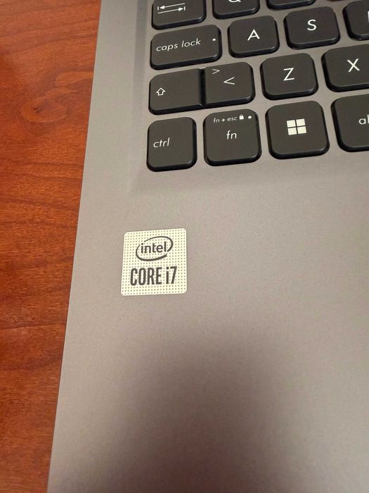 Asus F515J 15.6"FullHD|i7-1065G7 Quad Core|20Gb Ram|Ssd Nvme 512Gb|