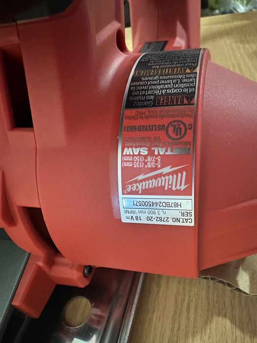 Дискова пила по металу Milwaukee 2782‑20