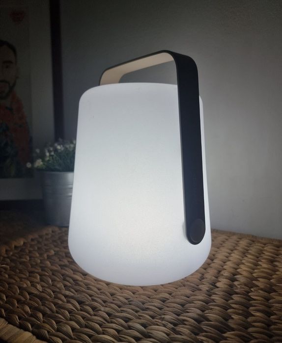 Candeiro portátil com 3 intensidades luz