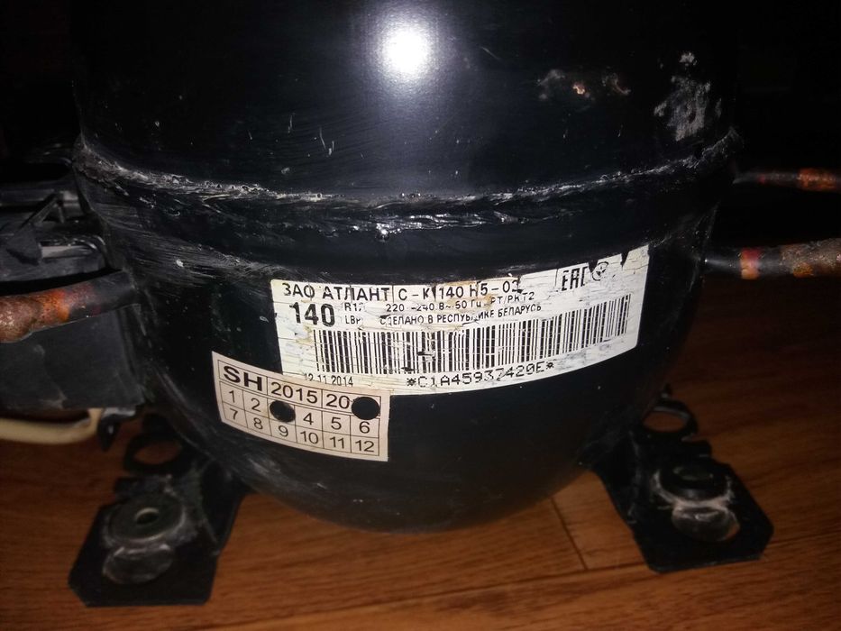 Продам компрессор холодильника