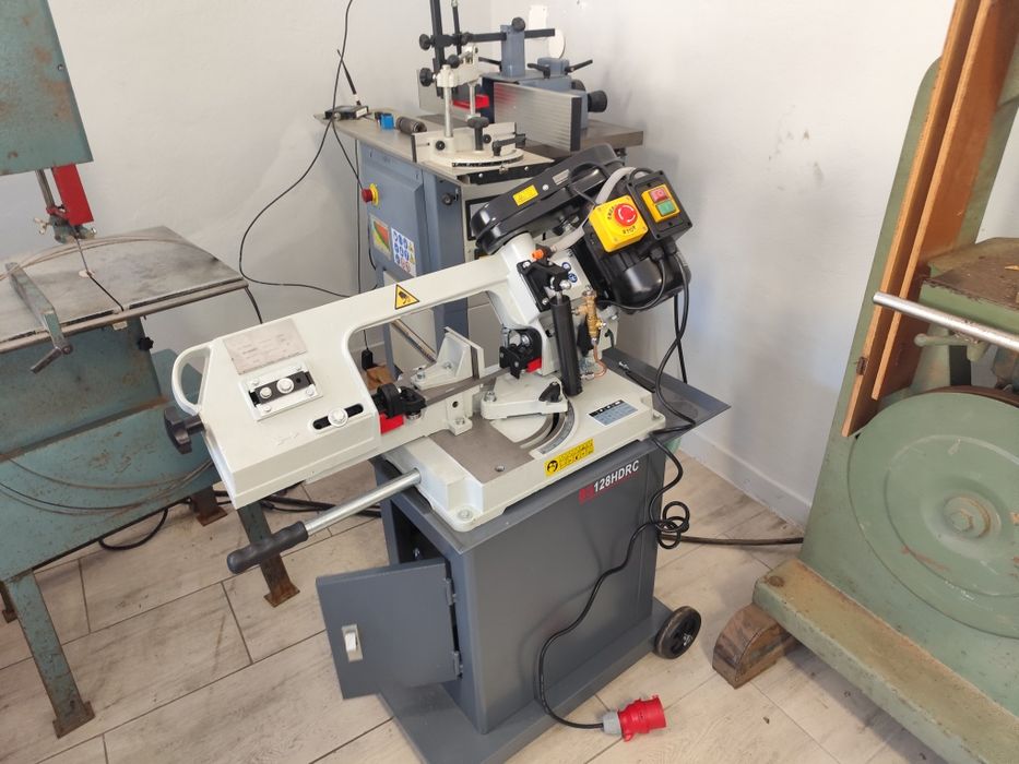 Piła taśmowa do metalu z frezarka tokarka wiertarka  szlifierka płasko