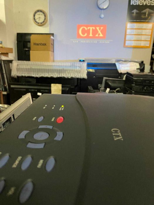 Projetor CTX EzPro 600